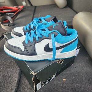 NIKE JORDAN 1 LOW LASER BLUE